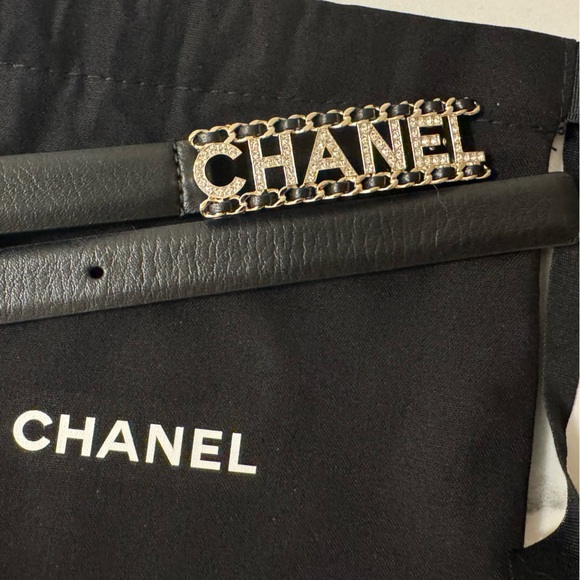 Authentic CHANEL Black Belt with chain and crystal logo size 75/ small - Picture 1 of 8